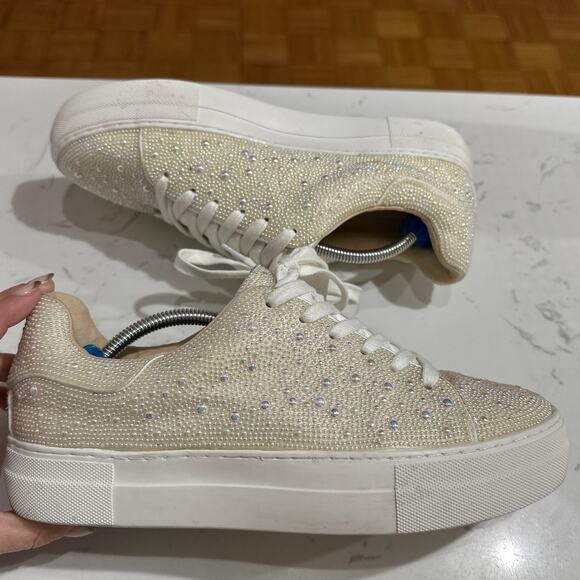 Betsey Johnson Ivory Sidney Pearl Sparkle Platform Sneakers, Size 9.5, Like New - Picture 2 of 9
